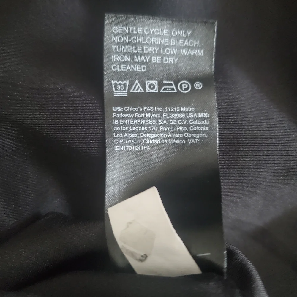 White House Black Market Elegant Black Sleeveless Top - Picture 4 of 6